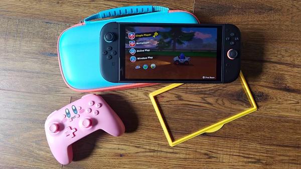 
          Как скачать игры из eShop на Nintendo Switch 2 в России: гайд по смене региона консоли
        