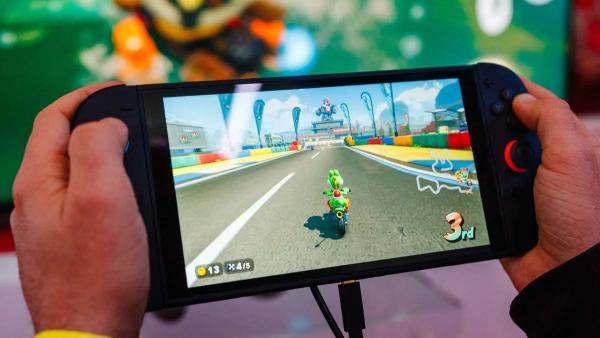 
          Как скачать игры из eShop на Nintendo Switch 2 в России: гайд по смене региона консоли
        